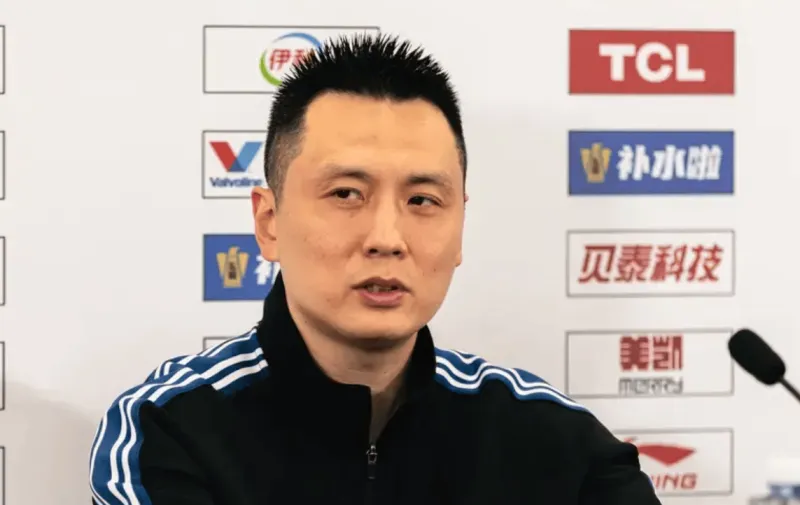 爱游戏官方入口-卢伟：很荣幸能带到这么好的球员，球队每个人都牺牲很多